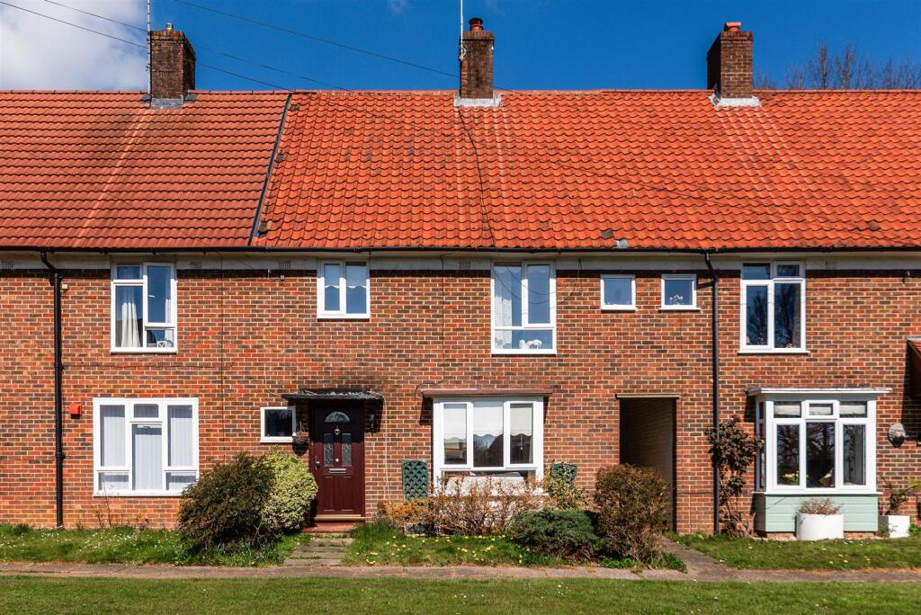 GALE CRESCENT, 6 (2).jpg