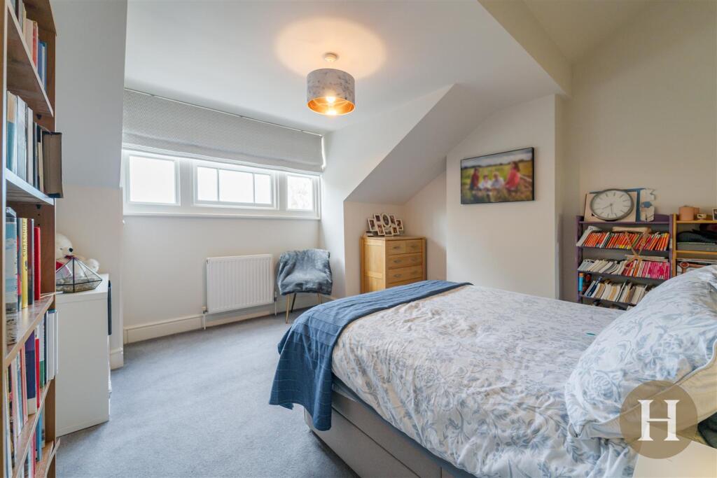 Hadleigh Estate Agents-63.jpg