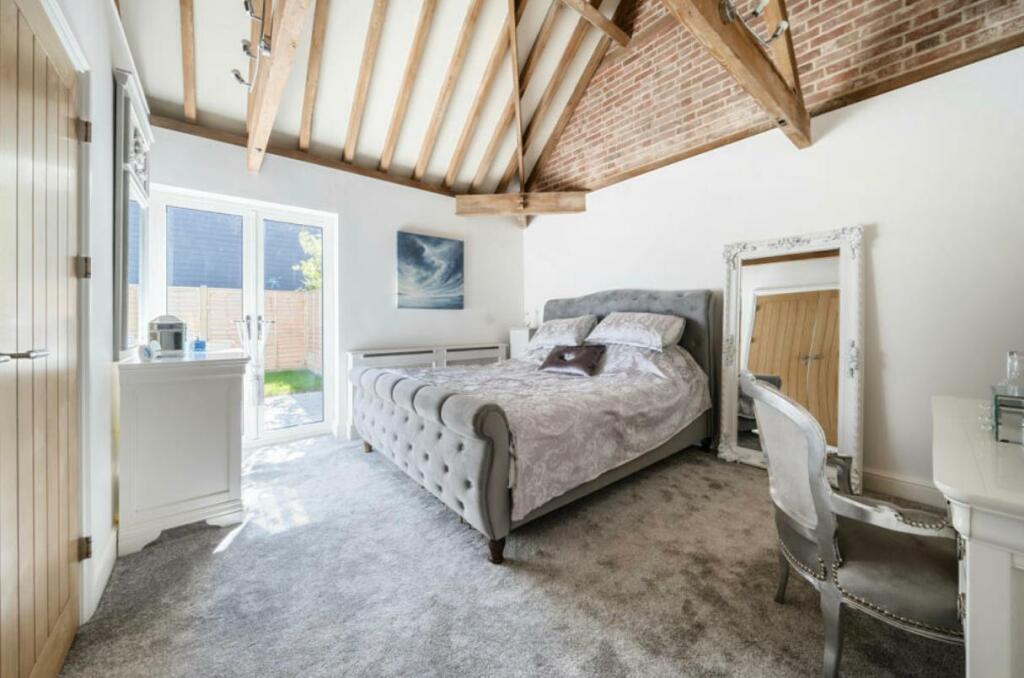 Master Bedroom.jpg