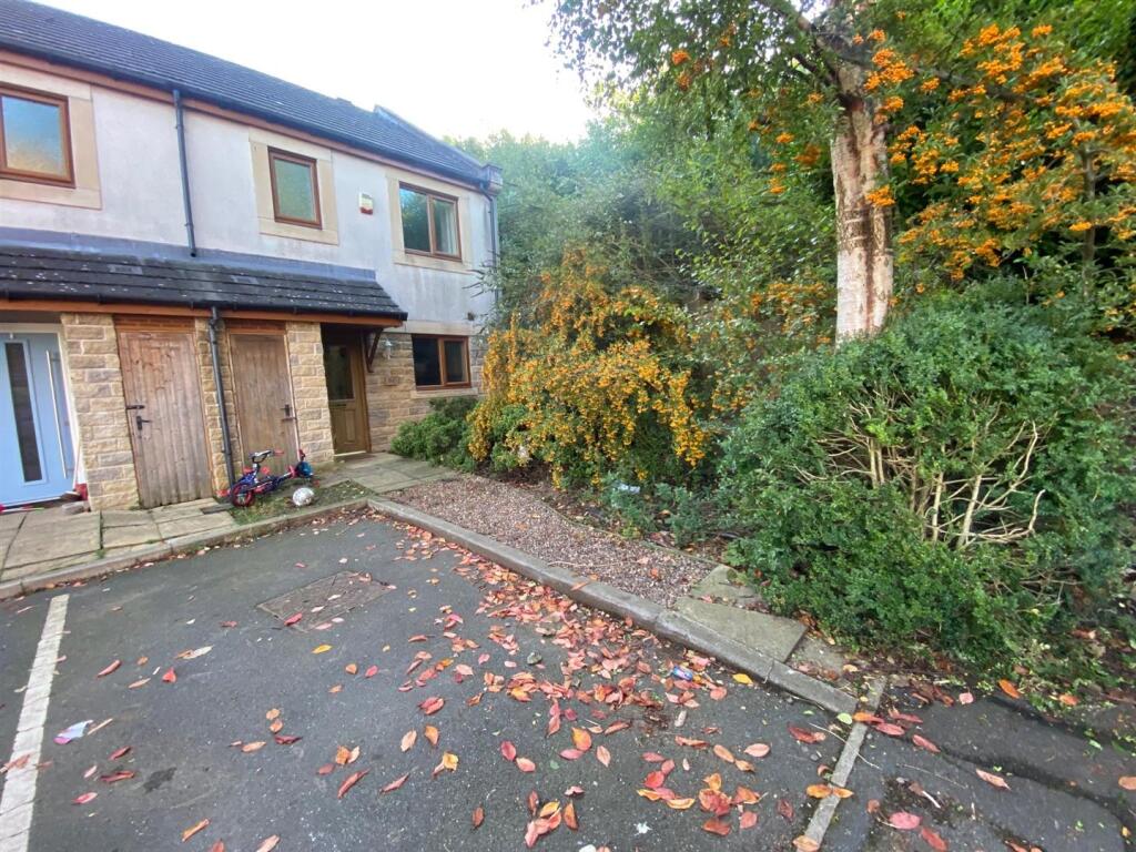 FRONT EXTERNAL 1.jpg