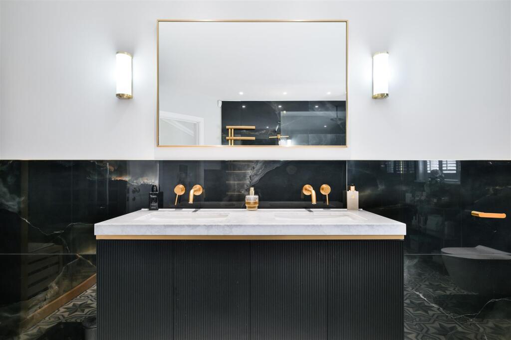 COPPER BEECHES- (26).jpg