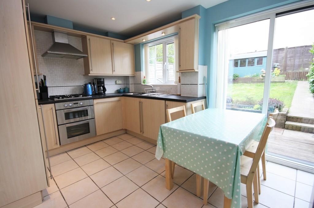 Kitchen/Breakfast...