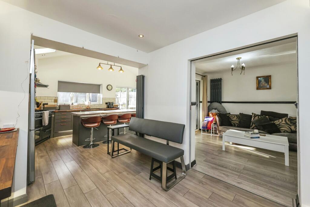 Kitchen/Family Room