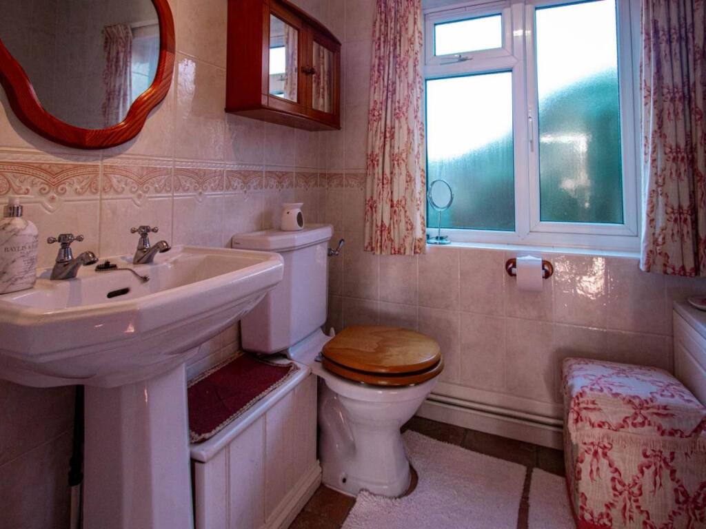 Bath/Shower Room &amp; W