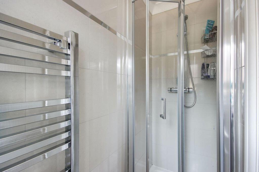 En Suite Shower Room