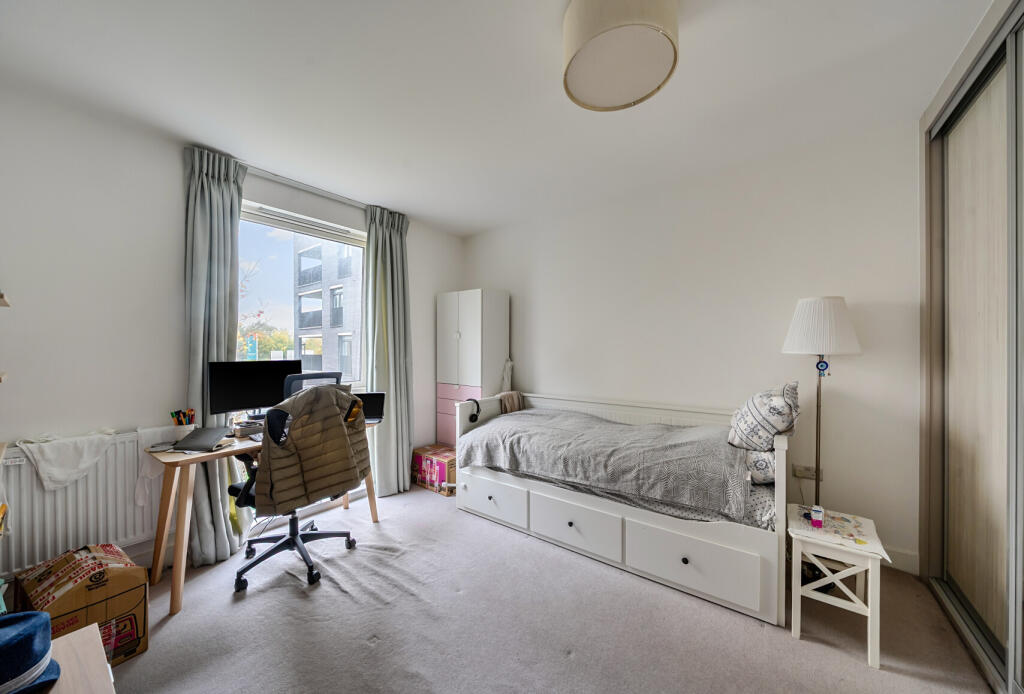 1373195-9-6901eb4...