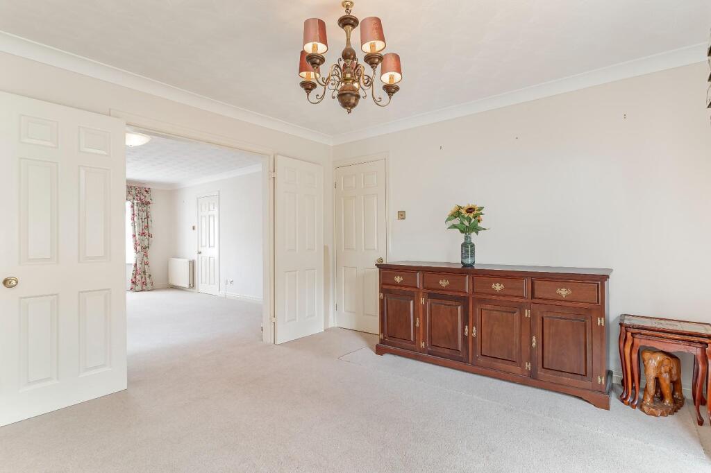 Dining Room - C.jpg