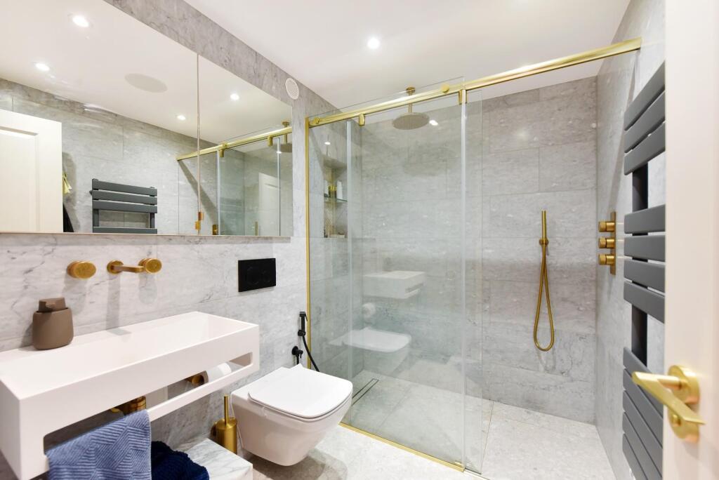 35 York House (16).JPG