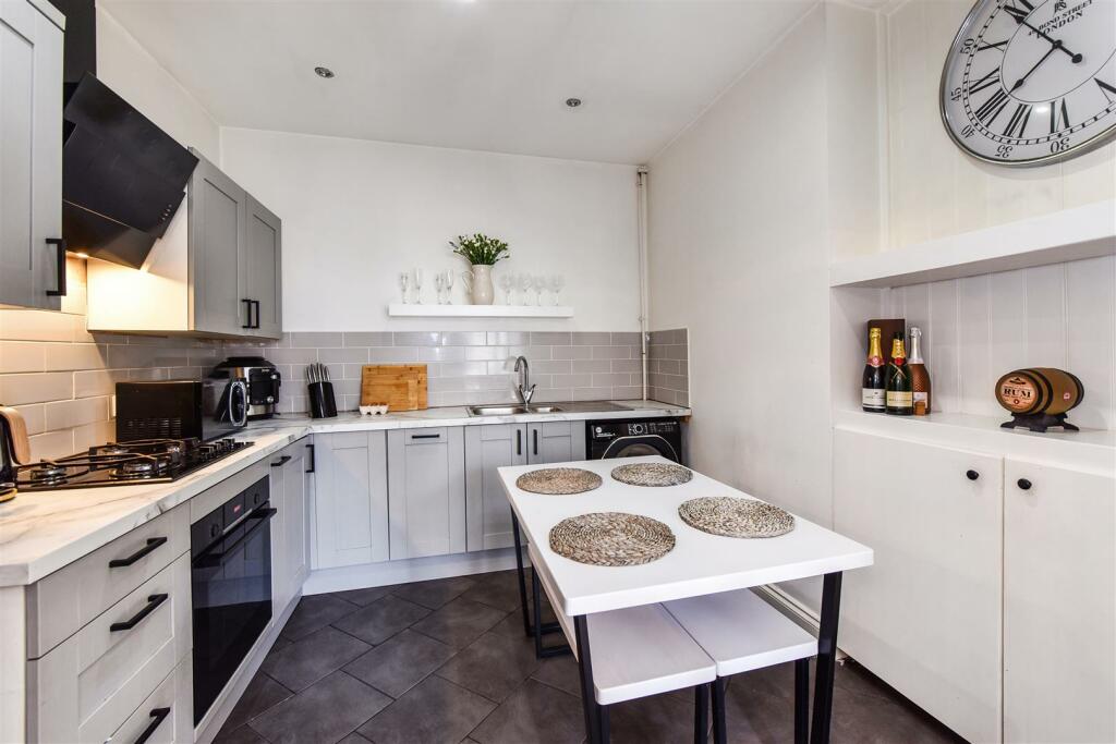 Kitchen / Diner