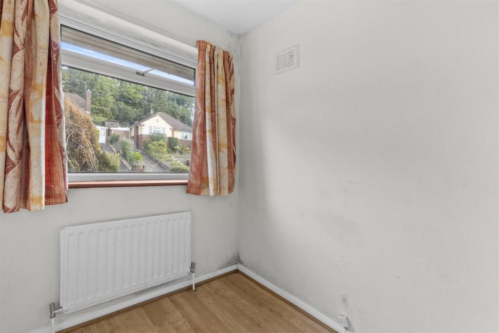 39 Terryfield Road, HP13 7RY-3.jpg