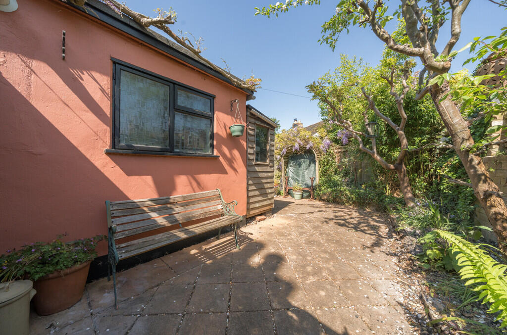 5-6814f5598b5f0-1...