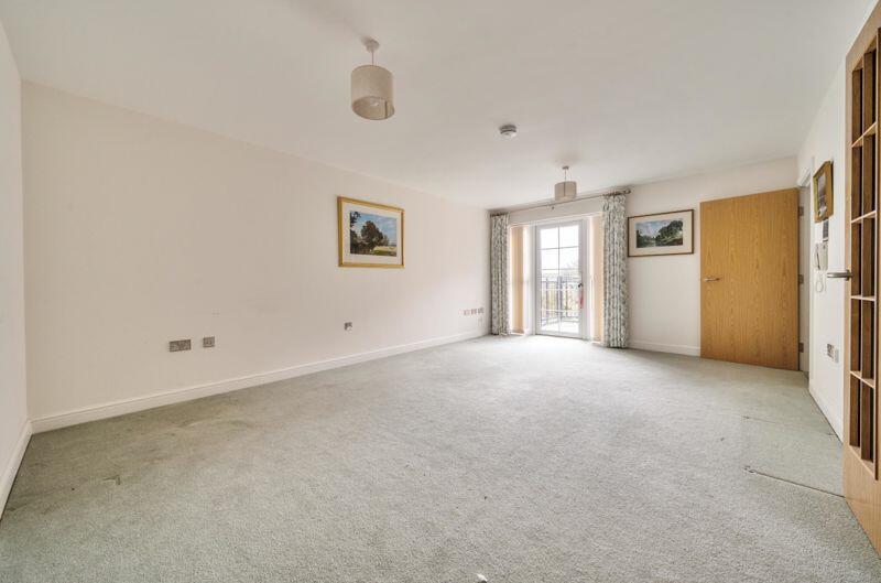 Living/dining room