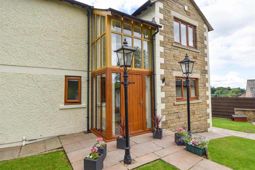 Douglas House Entrance.jpg