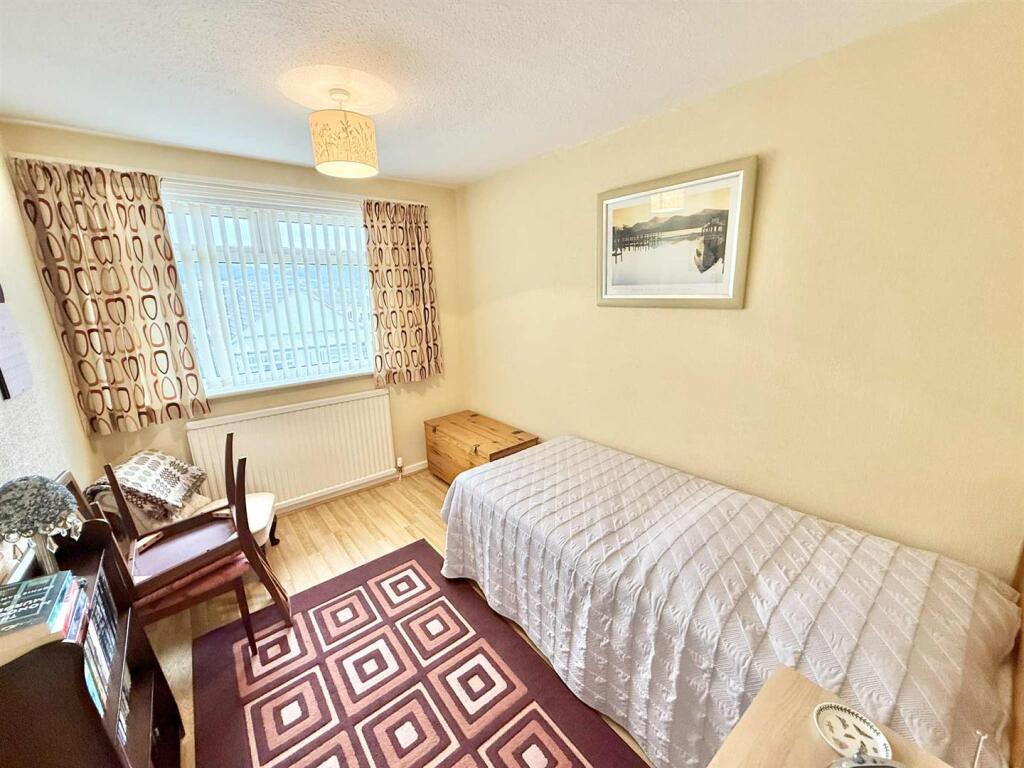 Bedroom-2.jpg
