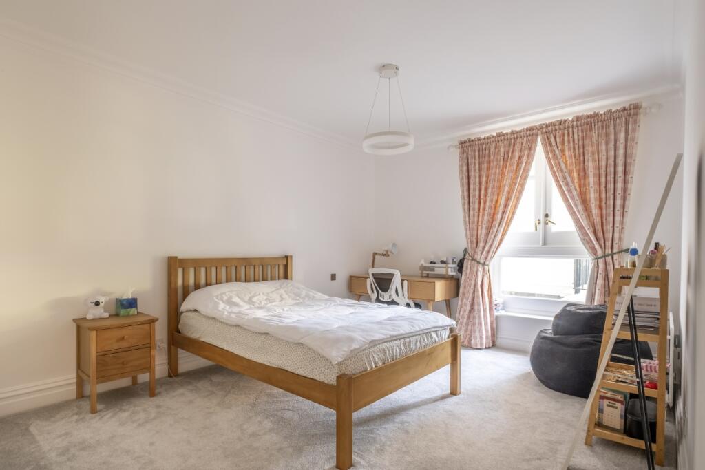 Clevedon-Road-001...