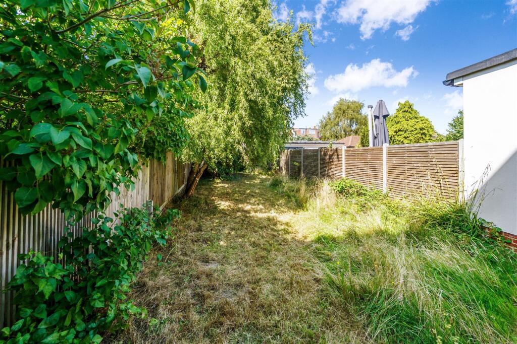 GRASMERE AVENUE (12).jpg