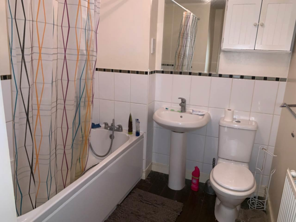BATHROOM.png