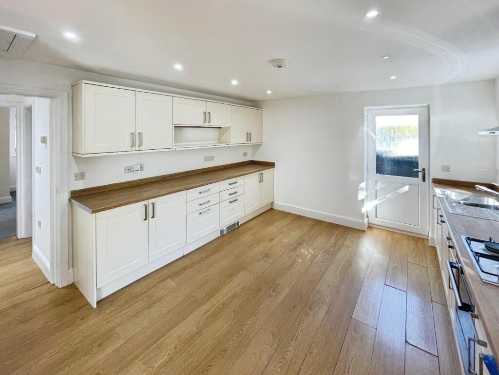 88764cff--49DD-B56C-5283EE1E10E8-53365-0000078D74D