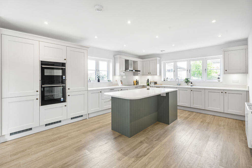 Plot 1 kitchen