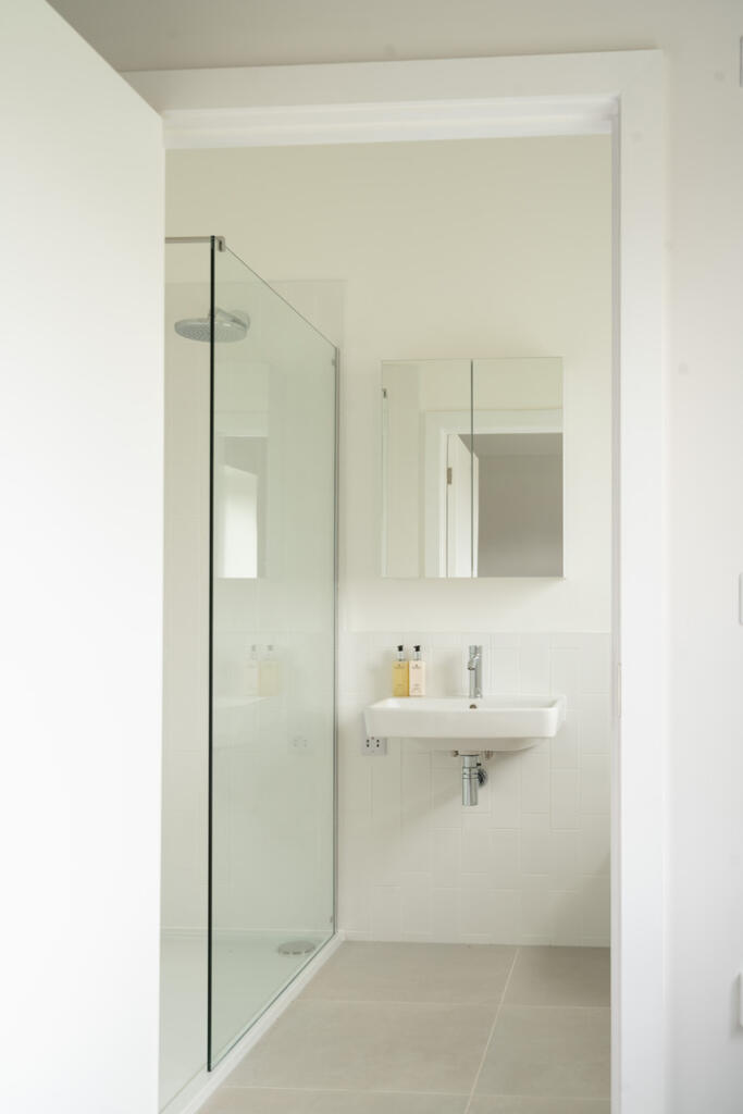 241342 - H03-THORNBOROUGH-PARK-114.jpg