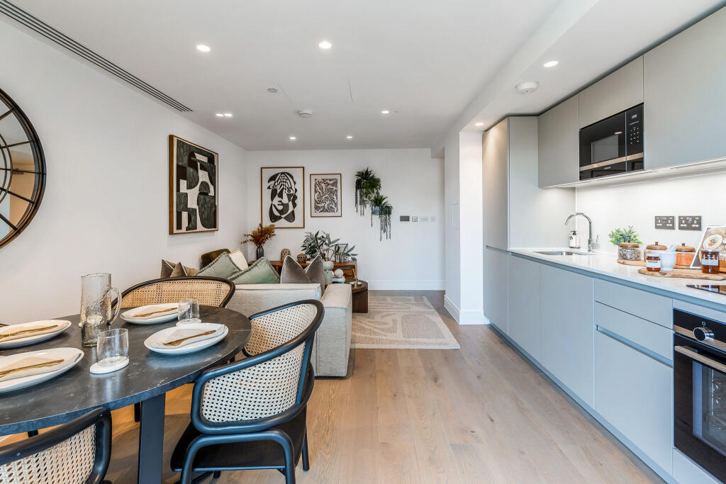 93440_Empire-House- (18)_low.jpg