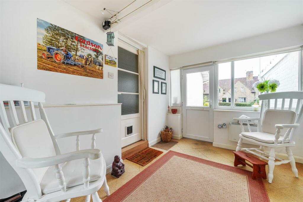 GARDEN ROOM