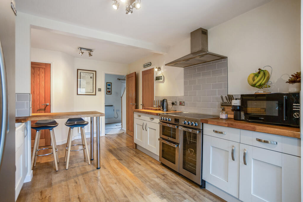 Kitchen/Breakfast Room