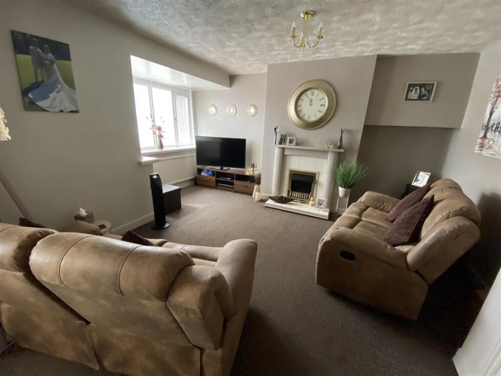 Lounge: