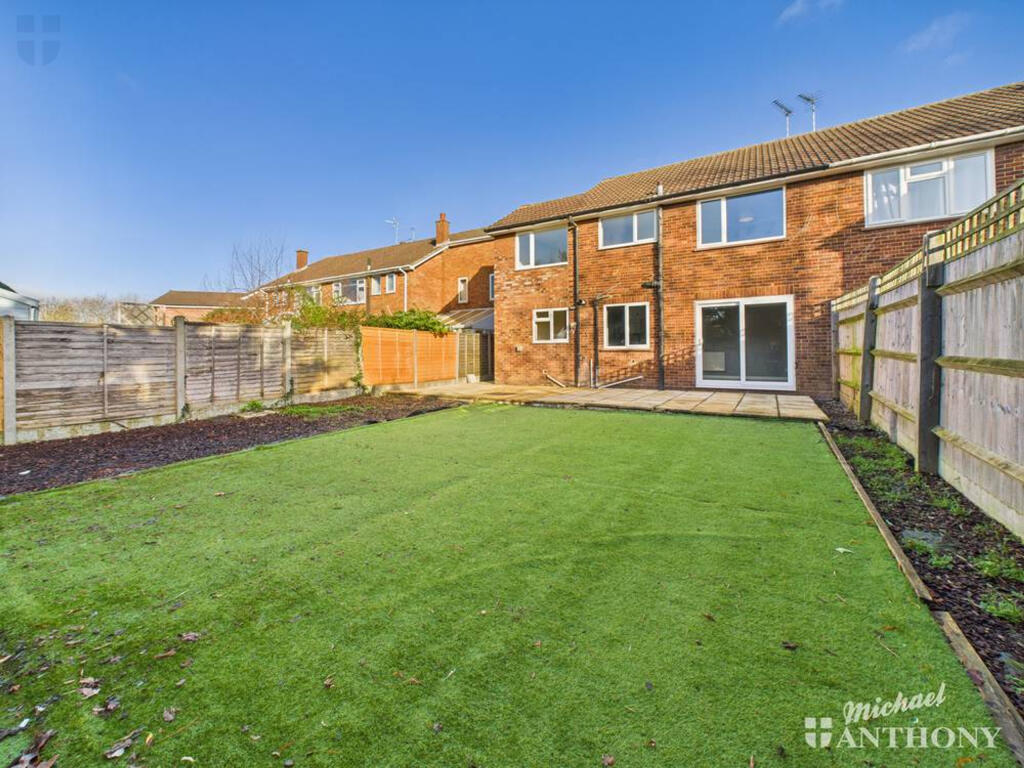 CAM03218G0-PR0848-STILL015-thumbnail-h750-70