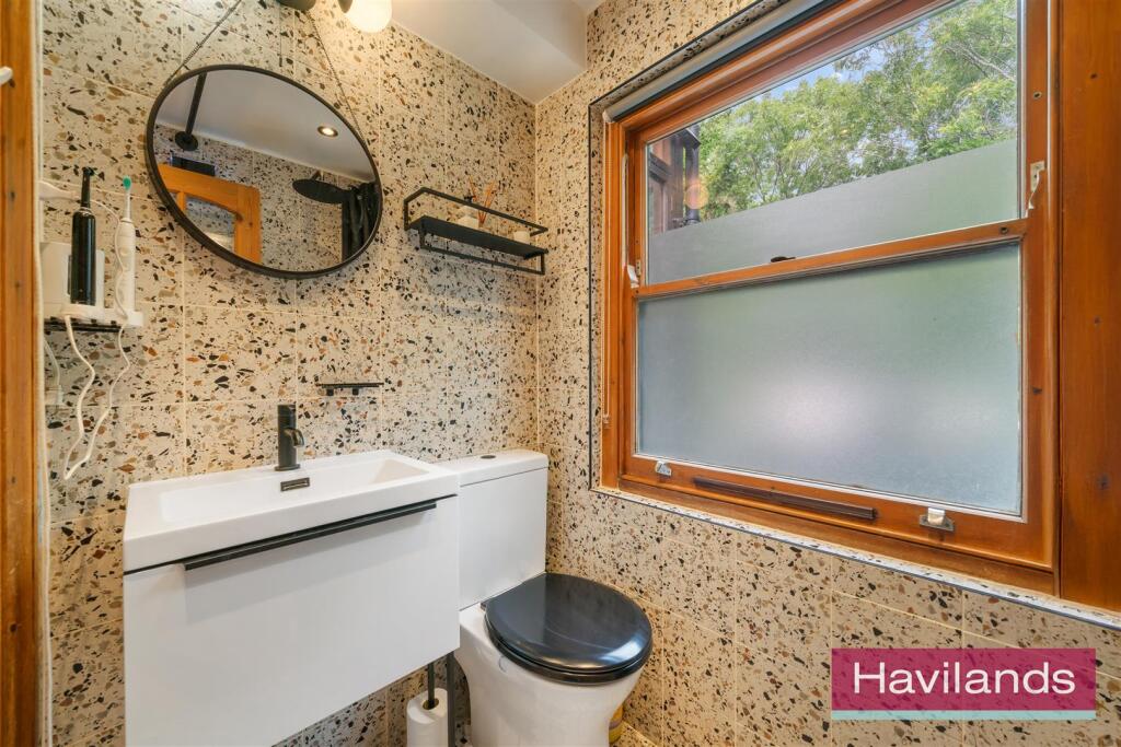 Eversley Park Road-20.jpg