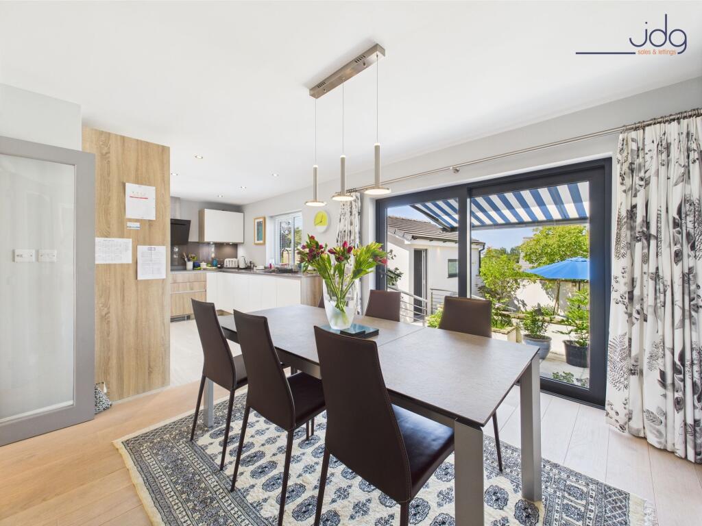 Kitchen Diner with Wide Sliding Patio Doors