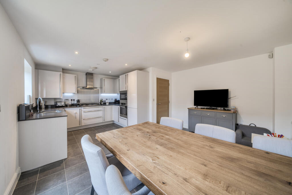 1353253-2-68cbff4...