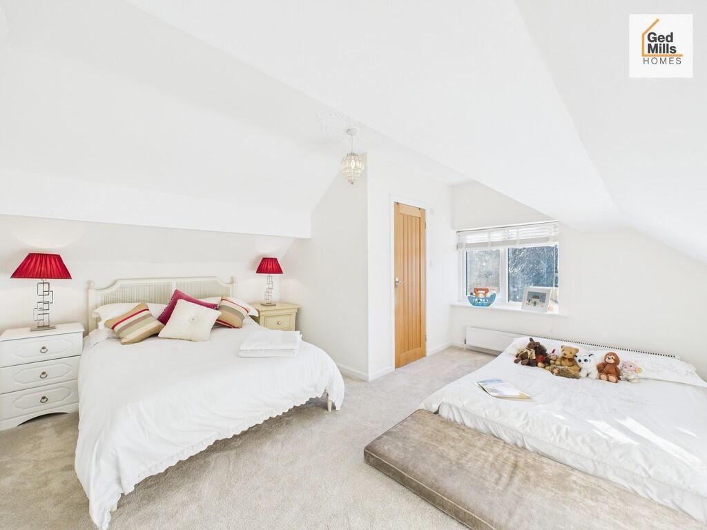 CAM02899G0-PR0069...