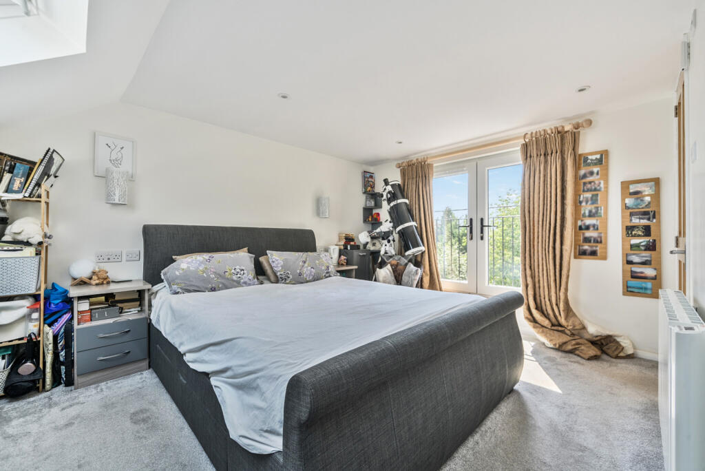 1334816-7-6899fbf...