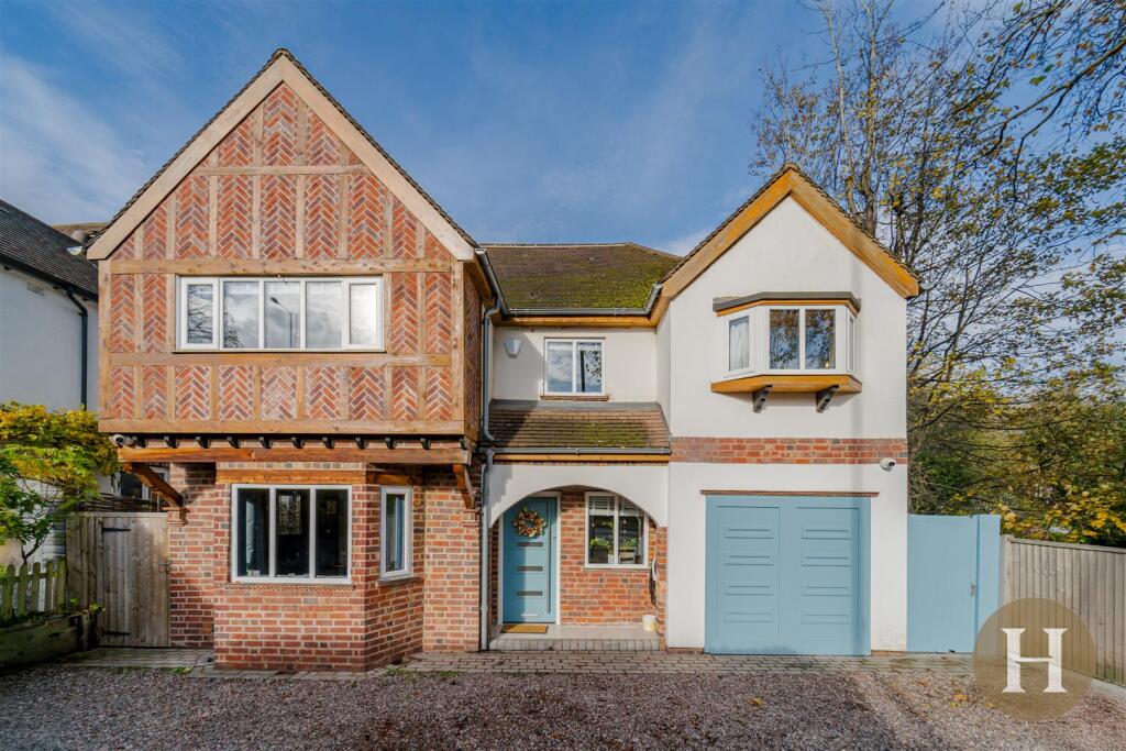 Hadleigh Estate Agents-2.jpg