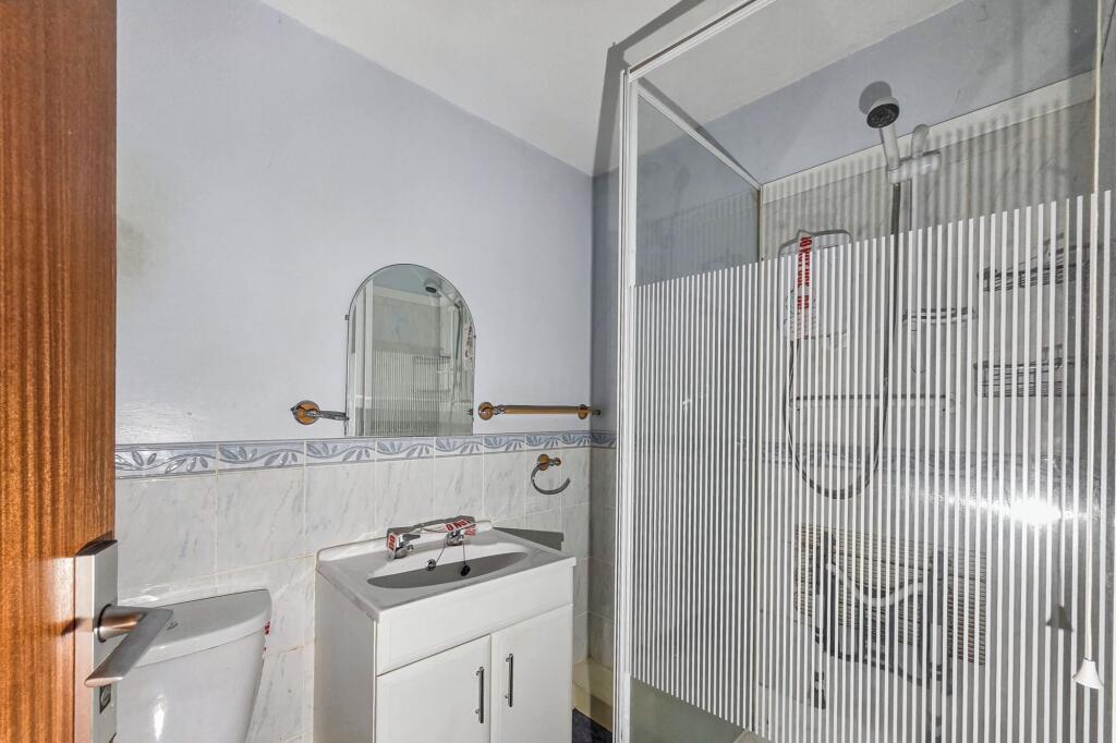 Flat 14 Jubilee Cottages 143-145 St. Andrews Road South Lytham St. Annes Lancashire, FY8 1YB