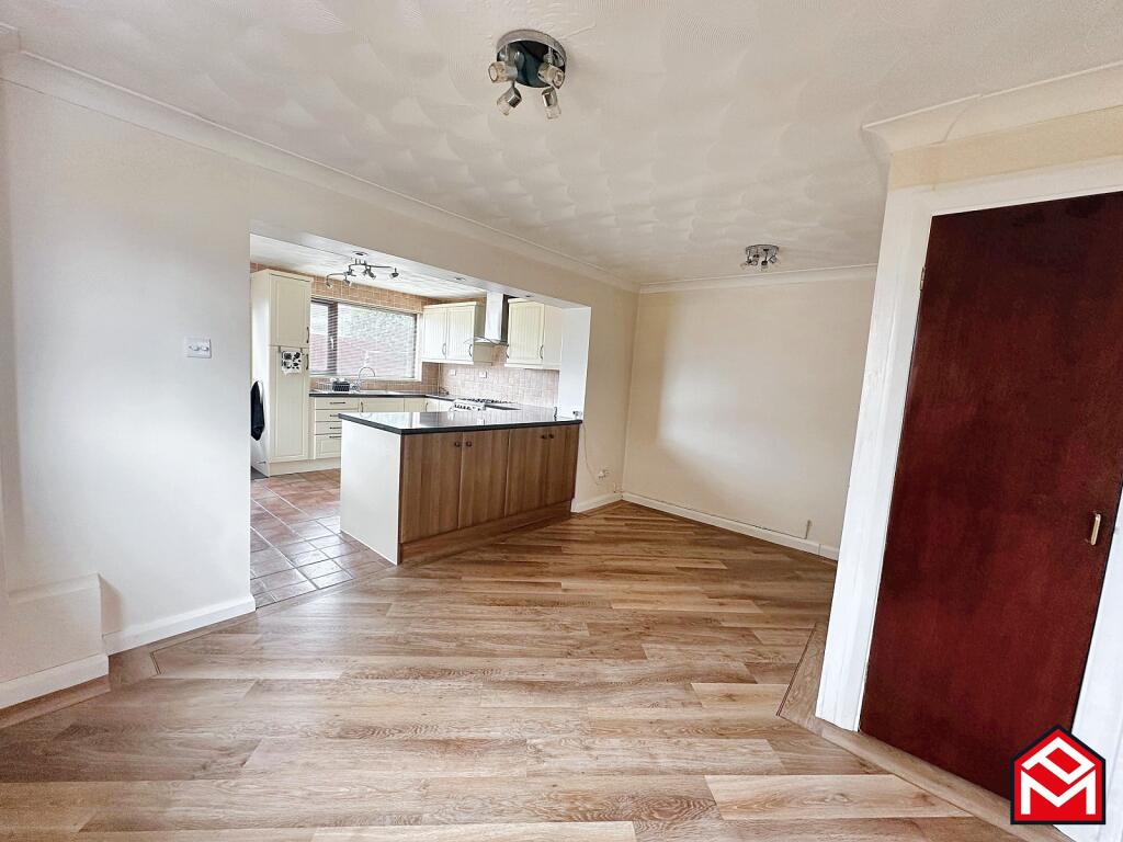 Open Plan Kitchen/ Dining Room