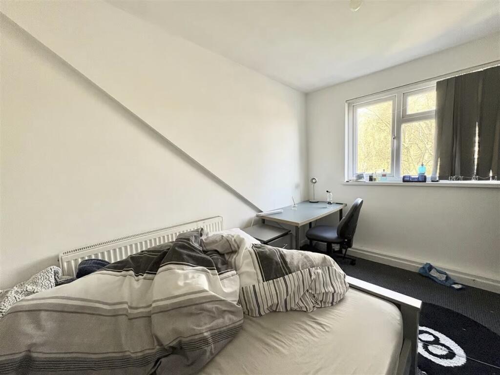 4-bedroom-student-house-in-lenton-nottingham_165.jpg