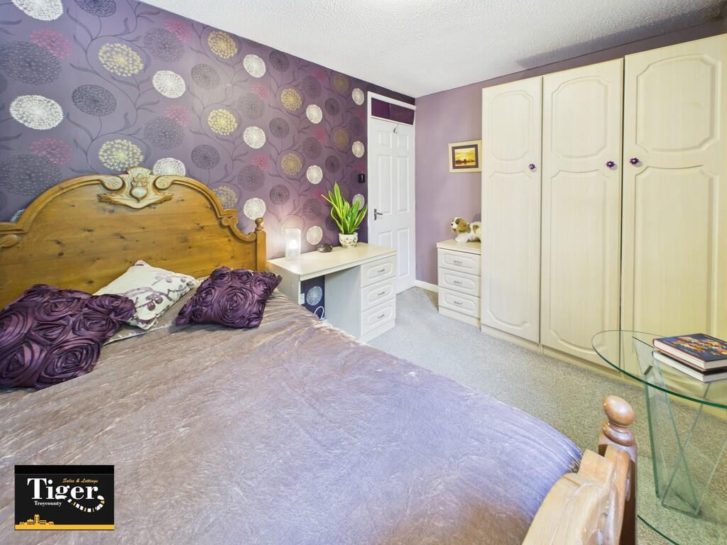 CAM02176G0-PR0671...