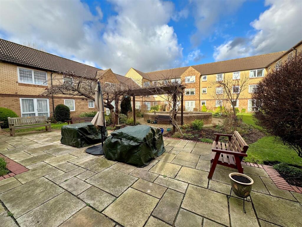 communal gardens 3.jpg