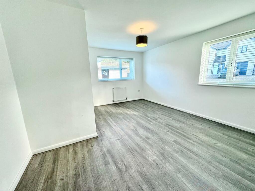 PHOTO-2024-10-30-08-09-32 (16).jpg