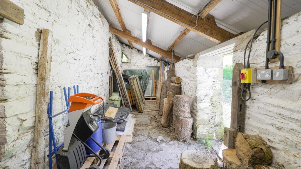 Woodstore.jpg