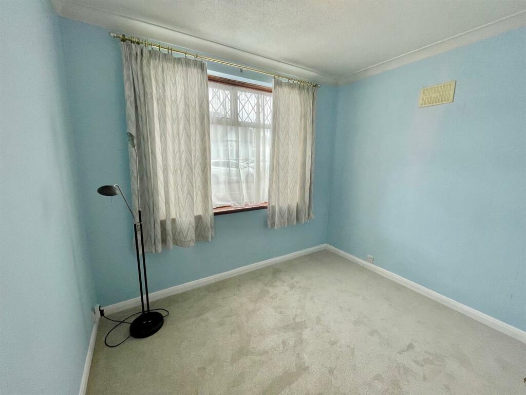 Bedroom 3.jpg