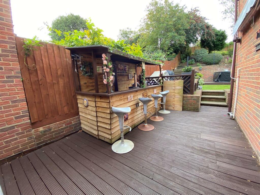 gardenbar.jpg