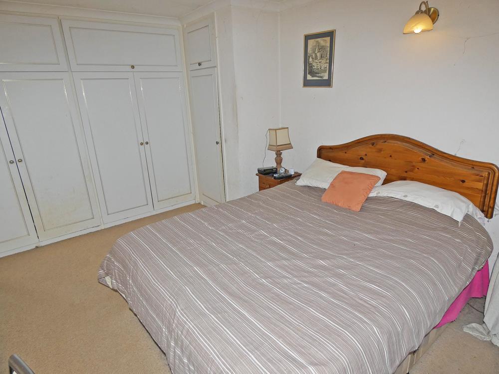 2281newbedroom1b.jpg