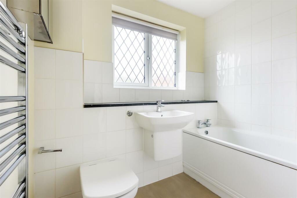 Bathroom.jpg