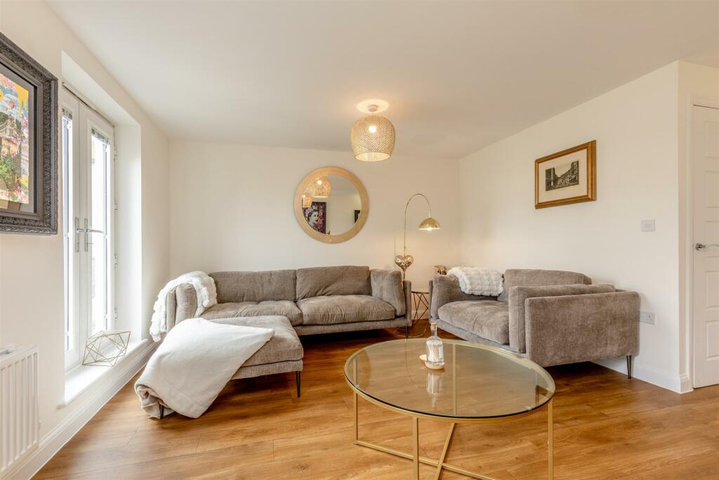 Long Leaze Road, Patchway Living Room.jpg