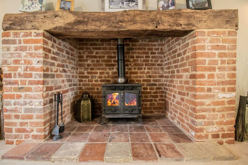 4 Bear Meadow, Beyton [Sitting Room Wood Burner] O