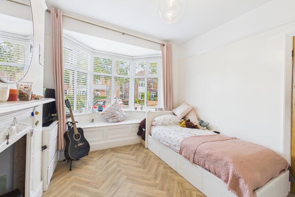 CAM03162G0-PR0344-STILL011