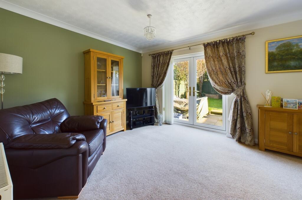 CAM02545G0-PR0325-STILL011